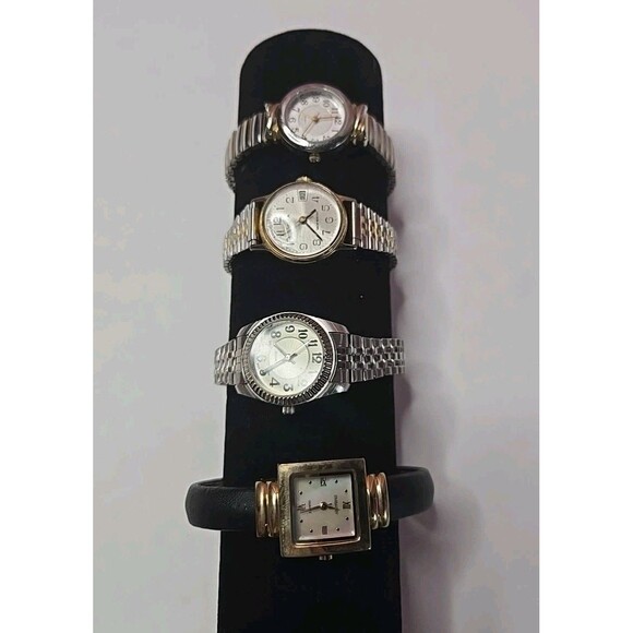 Ladies Watch Lot of 41 Watchs Untested - Picture 9 of 16